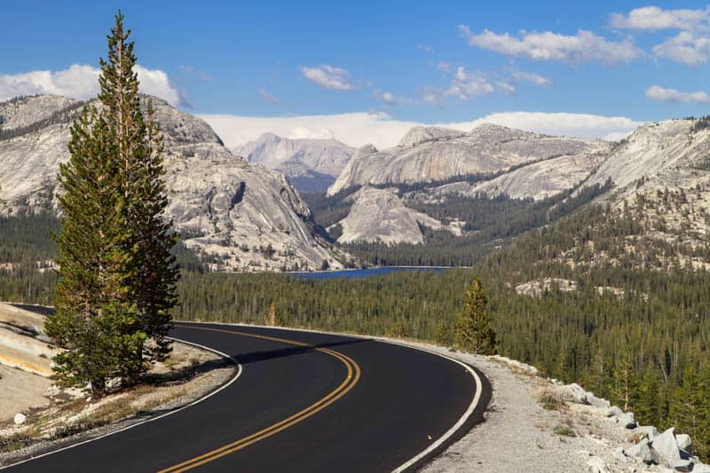 Drive thru Tioga Pass
